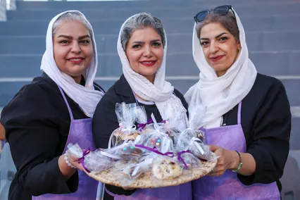 جشنواره غذای سرد در حمایت از بیماران پروانه ای