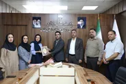 تقدیر از اسکواش‌باز شیرازی پیش از اعزام به اردوی تیم ملی