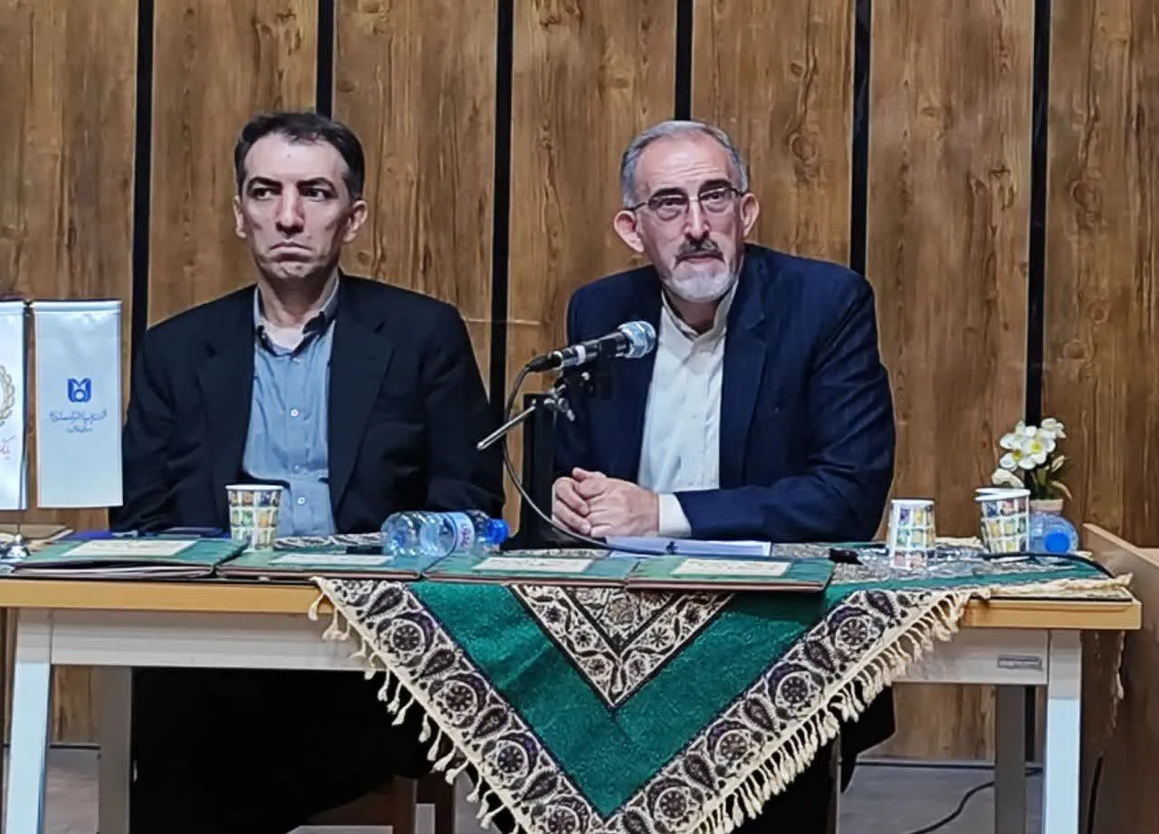 شکراللهی: قزوین باید داستان بزرگان فرهنگ و هنر خود را برای نسل جدید روایت کند