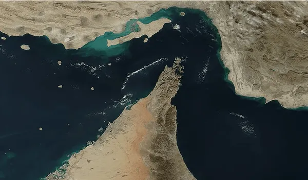 تنگه هرمز