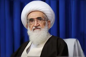 انتقاد آیت‌الله نوری همدانی از حکم اعدام برای برخی علما در کشورهای منطقه