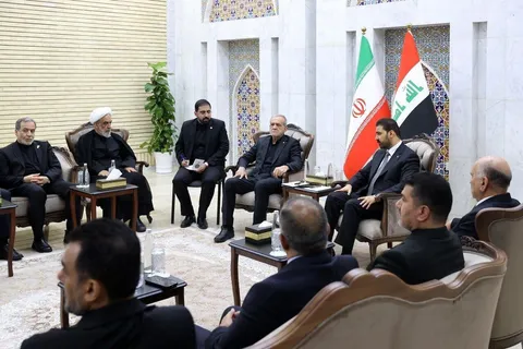 نخست‌وزیر عراق در دیدار با رئیس‌جمهور ایران بر استحکام روابط دوجانبه تأکید کرد