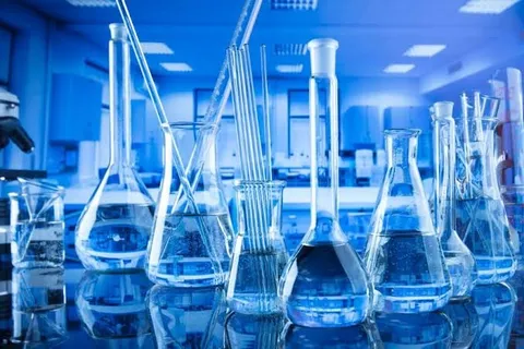 پیش از سفارش تجهیزات آزمایشگاهی و مواد شیمیایی، چه چیزهایی را بررسی کنیم؟