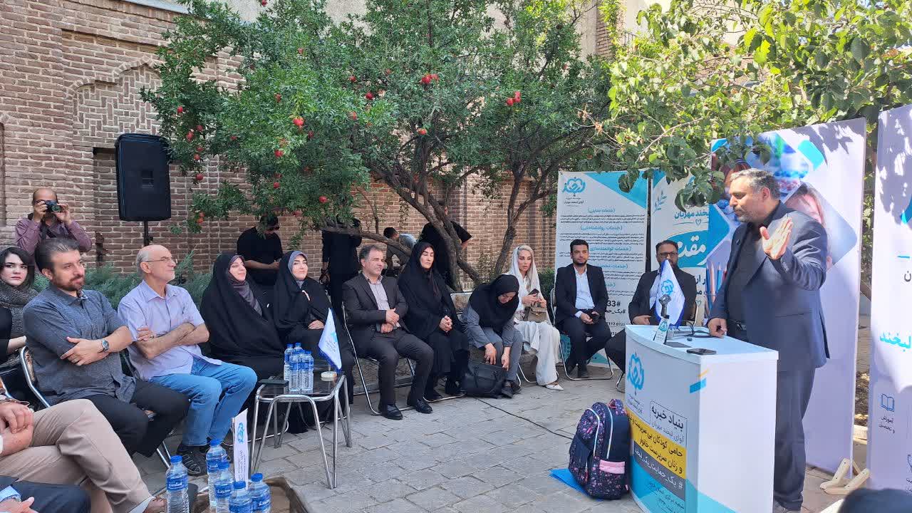 توزیع یک هزار بسته معیشتی و لوازم التحریر میان خانواده های نیازمند در قزوین