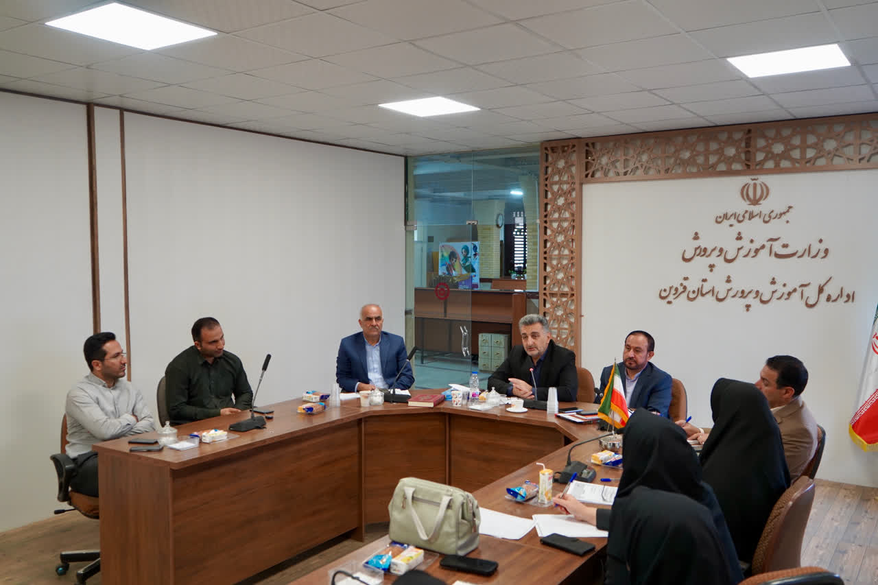 سوادآموزی، رسالتی دشوار اما اثرگذار است؛ باید برای آن جریانسازی کنیم سوادآموزی، رسالتی دشوار اما اثرگذار است؛ باید برای آن جریانسازی کنیم