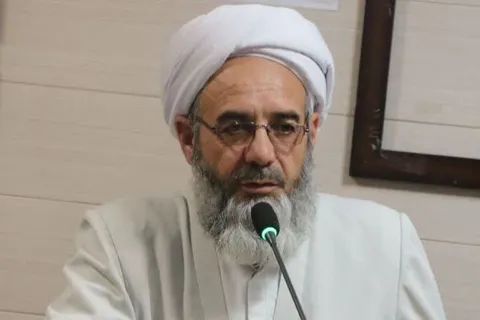 روحانی ترکمن : استقامت بر باورهای دینی مهم‌ترین ویژگی رهبر شهید بود