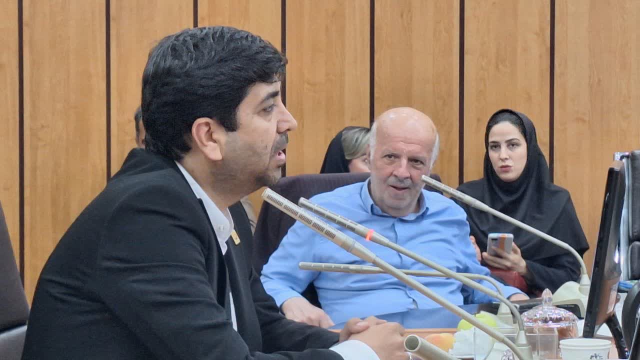 ۷۰ نفر برای شهرداری قزوین پیشنهاد شد؛ چهار گزینه به مرحله نهایی رسیدند