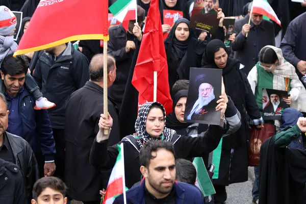 مردم کرمانشاه همگام سراسر کشور در روز قدس خشم خود را به رژیم صهیونیستی و آمریکا خونخوار ابراز کردند