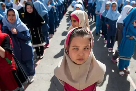 کاهش ۵۰ درصدی تعداد دانش‌آموزان اتباع در تهران/ نحوه ثبت نام دانش آموزان اتباع در مدارس