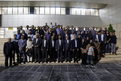 نشست صمیمی استاندار فارس با ورزشی‌نویسان و عکاسان ورزشی