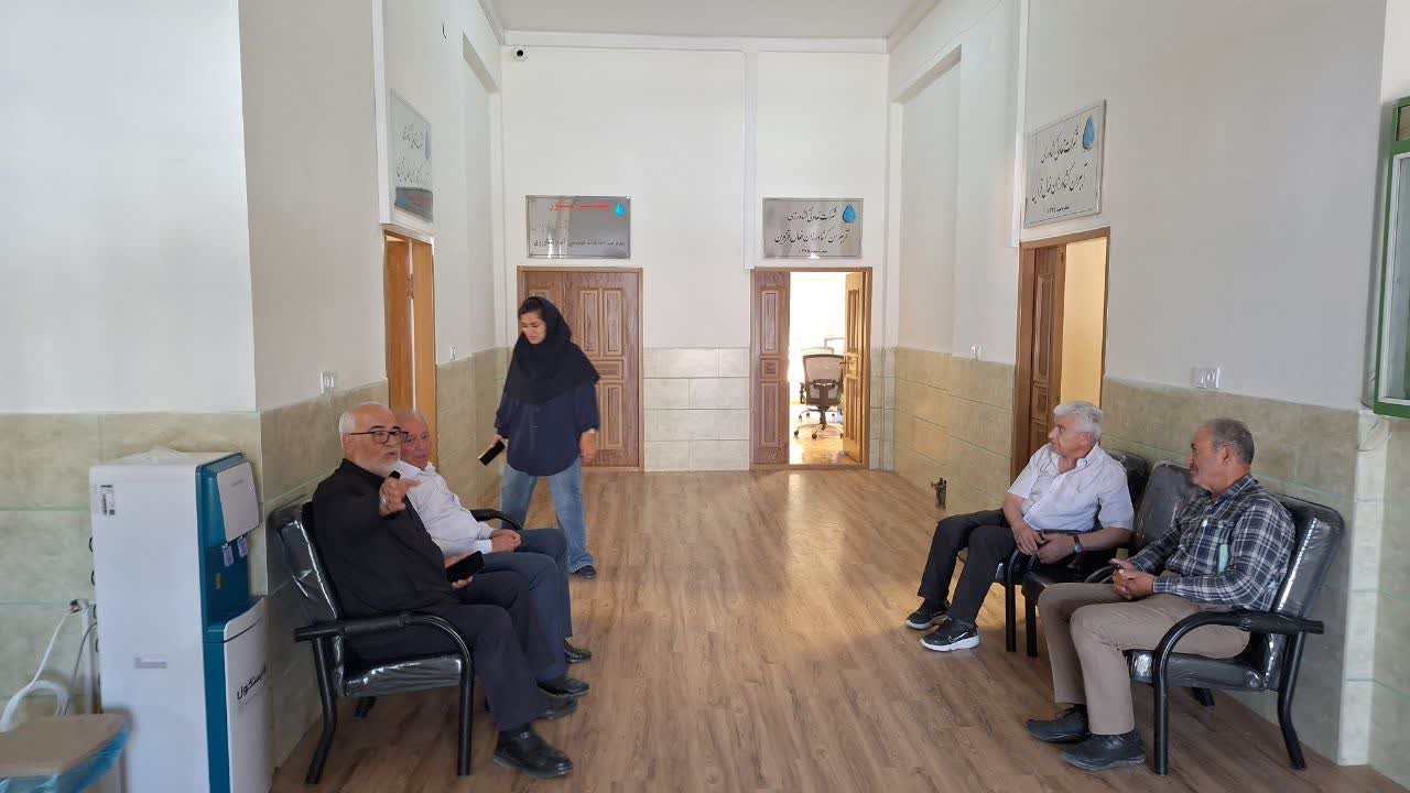 برای نخستینبار در کشور؛ توزیع آب دشت قزوین به تشکل آببران و کشاورزان واگذار شد برای نخستینبار در کشور؛ توزیع آب دشت قزوین به تشکل آببران و کشاورزان واگذار شد