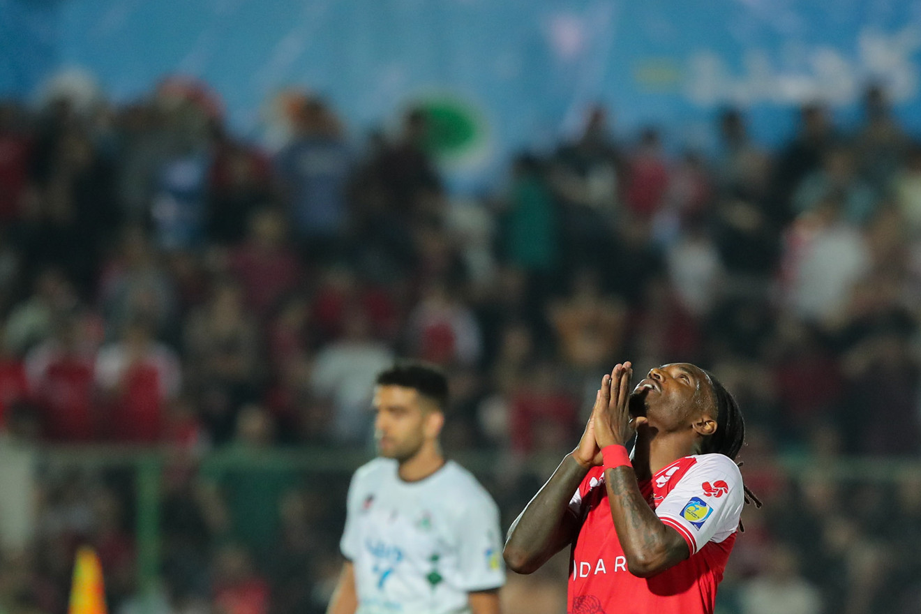دیدار تیم‌های فوتبال پرسپولیس - ذوب آهن