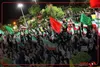 میدان شهدا و مردمی که همچنان در میدان هستند
