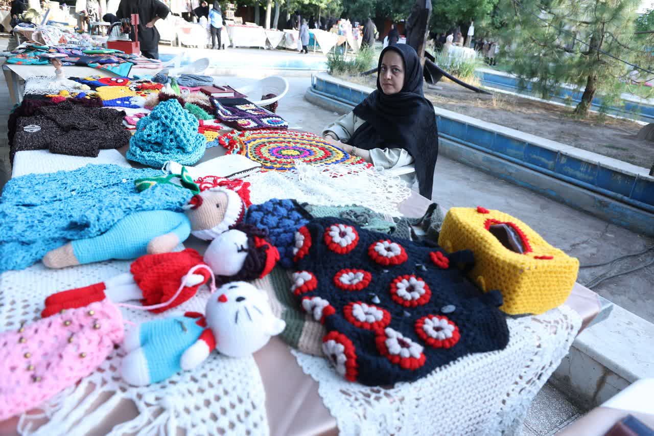 حمایت از مشاغل خانگی بانوان با برگزاری مستمر روز بازارها و نمایشگاههای هفتگی در قزوین حمایت از مشاغل خانگی بانوان با برگزاری مستمر روز بازارها و نمایشگاههای هفتگی در قزوین