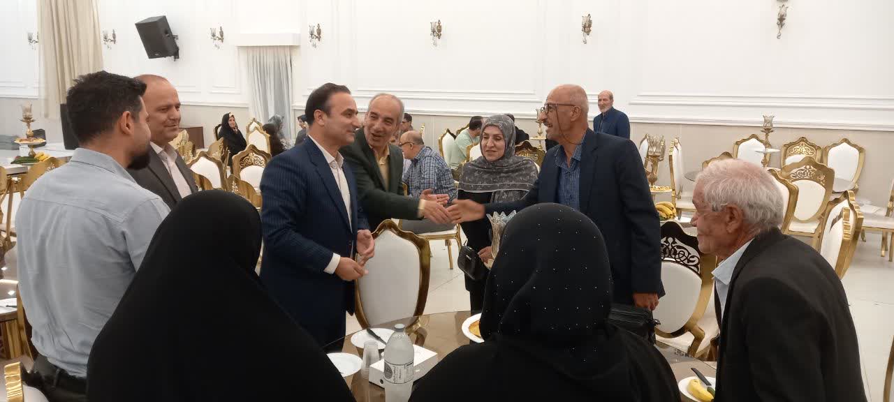 آیین تجلیل از بازنشستگان اداره کل ورزش و جوانان استان قزوین برگزار شد آیین تجلیل از بازنشستگان اداره کل ورزش و جوانان استان قزوین برگزار شد