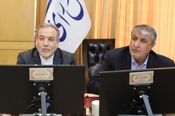 عراقجي وإسلامي في جلسة لجنة الأمن القومي في البرلمان لاستعراض الخطوط الحمراء لإيران