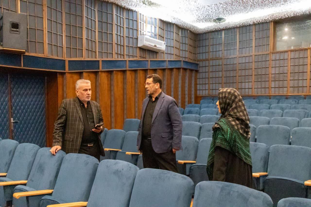 فاز سوم بهسازی کتابخانه مرکزی امام خمینی (ره) قزوین به بهرهبرداری رسید فاز سوم بهسازی کتابخانه مرکزی امام خمینی (ره) قزوین به بهرهبرداری رسید