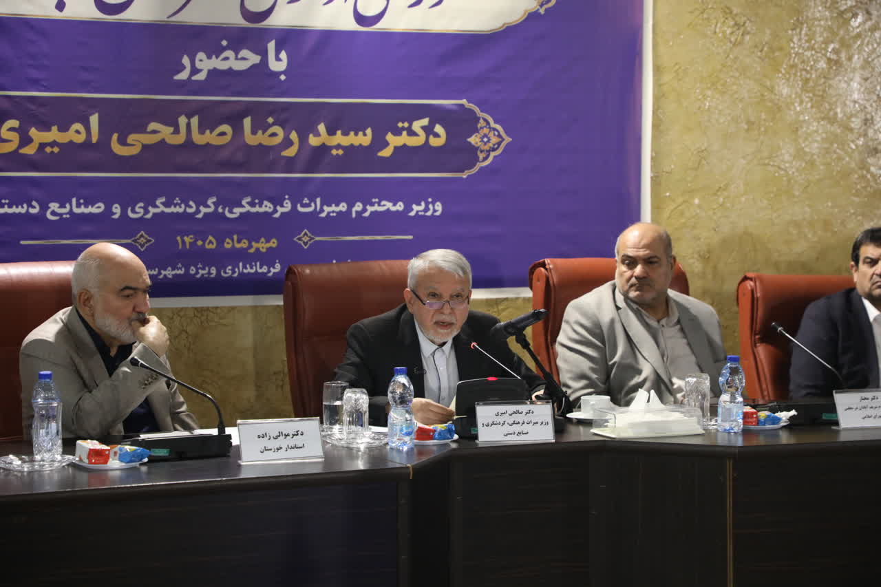 از میراث صنعتی آبادان تا ظرفیت گردشگری اروند؛ تاکید بر توسعه منطقه در شرایط دشوار / استاندار خوزستان: ظرفیت‌های گردشگری آبادان با نگاه ویژه وزارت میراث فرهنگی شکوفا می‌شود