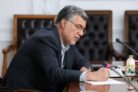 راهکار اصلی مهار گرانی دارو، تقویت پوشش بیمه‌ای و حمایت از تولید داخلی است