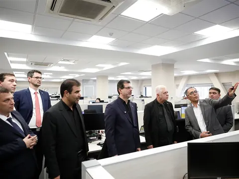 وزیر ارتباطات صربستان از ایرانسل بازدید کرد