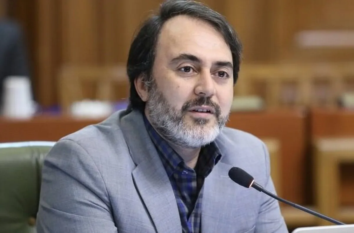 پیرهادی: امیدوارم «برقی سازی» در دعوا‌های سیاسی قرار نگیرد/ جز رئیس جمهور هیچ دستگاهی دغدغه آلودگی هوا را ندارد