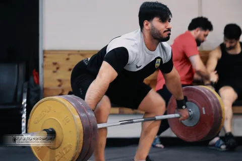 بهداد سلیمی ۱۴ وزنه‌بردار را به اردوی انزلی فراخواند