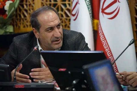 معاون استاندار اصفهان: حمایت از ایده‌های دانش‌آموزی و ظرفیت مدارس غیردولتی، مسیر ارتقای آموزش در اصفهان است