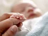 نوزاد ربوده شده بعد از ۱۱ ماه به آغوش خانواده بازگشت