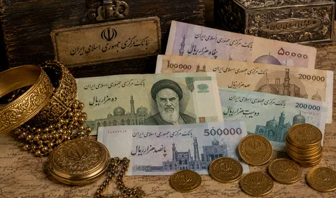 پیش‌بینی نرخ‌ دلار، طلا و سکه  ۶ مرداد / آیا سکه از مرز ۱۸۵ میلیون تومان عبور می‌کند؟/ سناریو‌های پیش روی معاملات سه‌شنبه