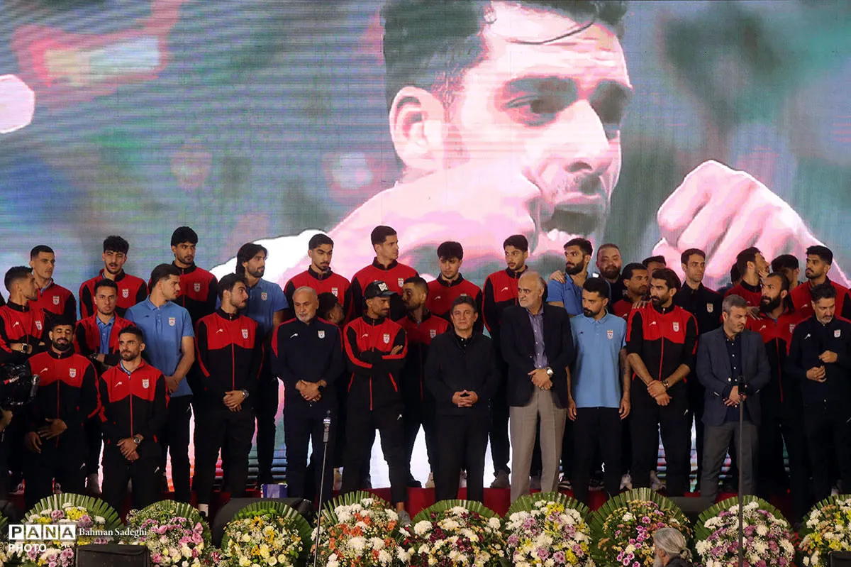 رويترز: اجتماع أمين عام الفيفا مع تاج في اسطنبول؛ تأكيد على مشاركة المنتخب الوطني في كأس العالم