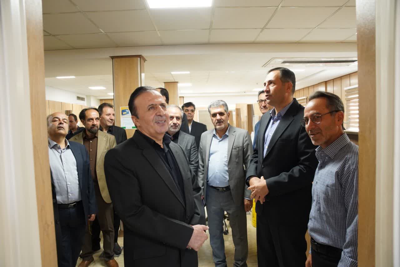 بازدید استاندار قزوین از اداره کل امور مالیاتی همزمان با هفته فرهنگ مالیاتی بازدید استاندار قزوین از اداره کل امور مالیاتی همزمان با هفته فرهنگ مالیاتی