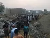 ادامه عملیات آواربرداری در قشم؛ دو کودک به بیمارستان منتقل شدند