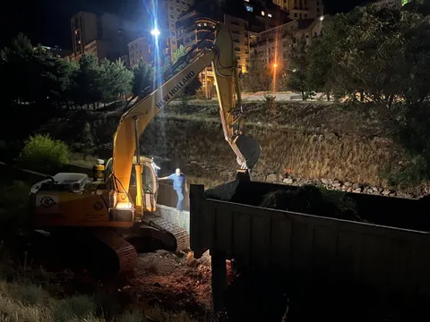 جمع‌آوری بیش از ۳۰۰ مترمکعب رسوبات از شبکه آب‌های سطحی منطقه یک