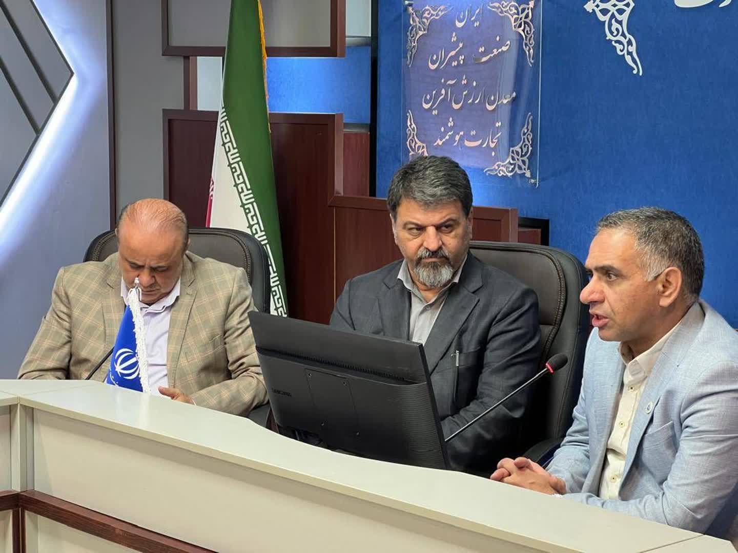 تعامل و همکاری اداره صمت با اتاق بازرگانی و شهرک های صنعتی استان قزوین بیشتر می شود