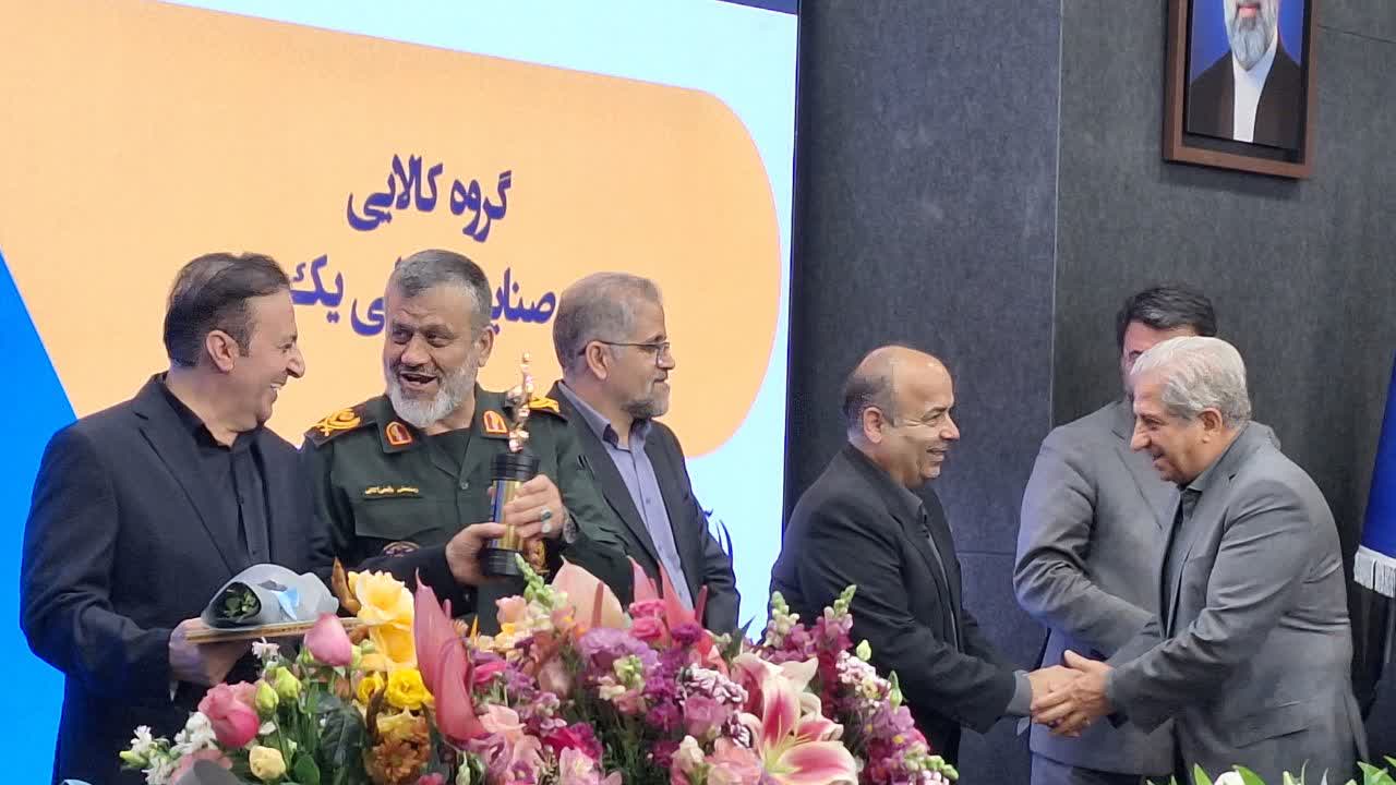 قزوین؛ استان صنعتگران قدرتمند ایران است/ به تولیدکنندگان و صادرکنندگان توانمند خود میبالیم و در کنارشان هستیم