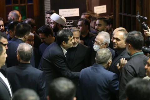 وزیر ورزش و جوانان در مراسم ترحیم خواهر وزیر امور خارجه