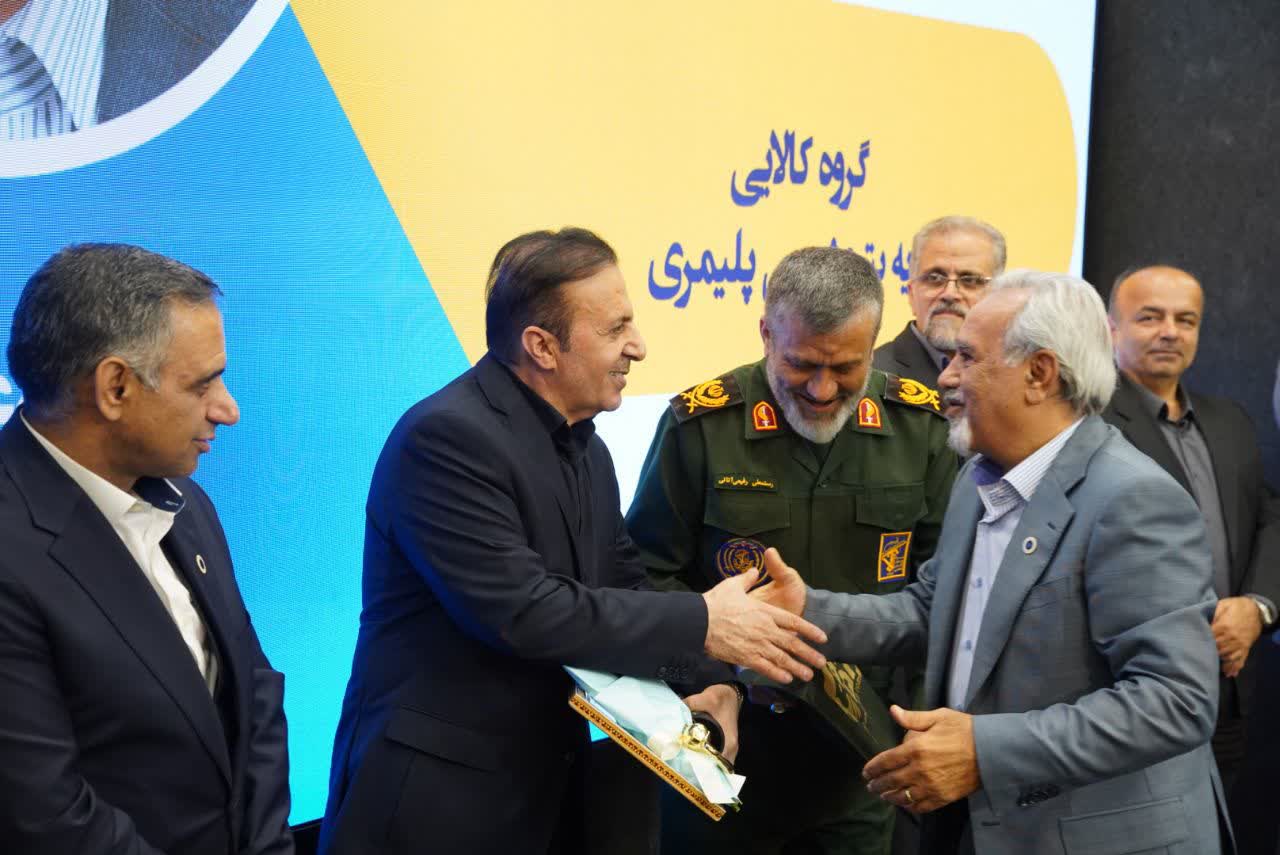 مشکلات ارزی و لجستیکی مهمترین چالش صادرکنندگان کشور است مشکلات ارزی و لجستیکی مهمترین چالش صادرکنندگان کشور است
