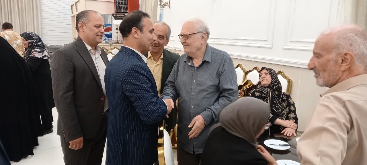 آیین تجلیل از بازنشستگان اداره کل ورزش و جوانان استان قزوین برگزار شد آیین تجلیل از بازنشستگان اداره کل ورزش و جوانان استان قزوین برگزار شد