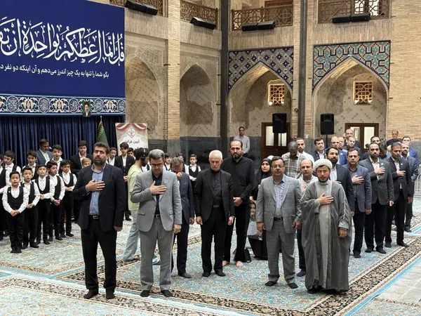 آیین قرائت سوگند و اعطای پرچم به پرچمداران کاروان ایران