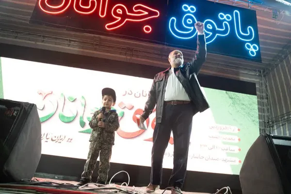 پاتوق جوانان مشهدی در میدان جانباز
