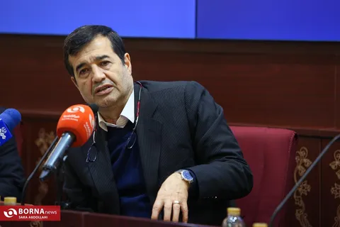 دنیامالی: داوران می‌توانند بخاطر شعارهای ساختارشکنانه بازی را متوقف کنند/ فضای فوتبال باید دلچسب باشد