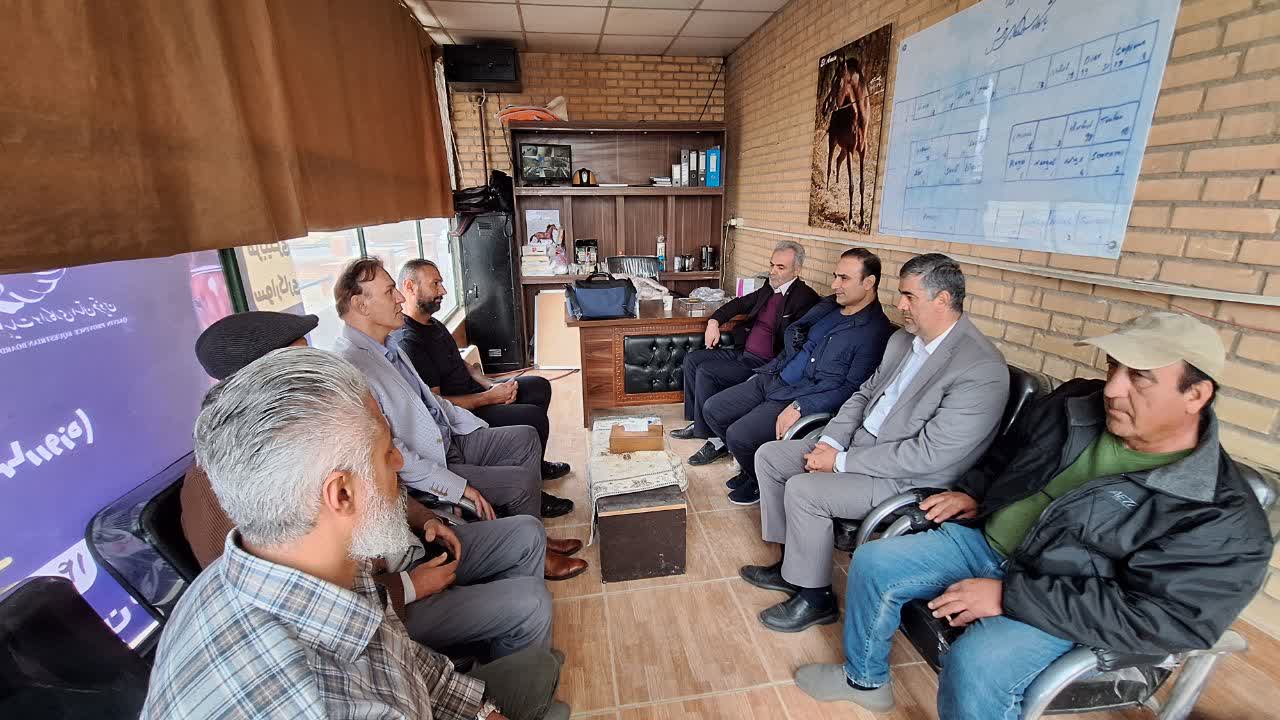 بازدید سرپرست اداره ورزش و جوانان قزوین از باشگاه سوارکاری رخش بازدید سرپرست اداره ورزش و جوانان قزوین از باشگاه سوارکاری رخش