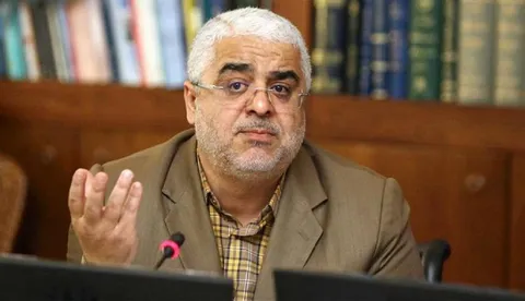 جعفرزاده ایمن‌آبادی: استیضاح عراقچی ضرورتی ندارد/ تغییر وزیر امور خارجه سیاست‌های کلان کشور را تغییر نمی‌دهد