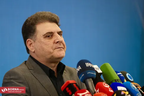 زینی‌وند: پیشنهاد برگزاری انتخابات شورا تا پایان بهمن را داده‌ایم/ امکان برگزاری همزمان انتخابات مجلس و
ریاست‌جمهوری در اردیبهشت ۱۴۰۷
