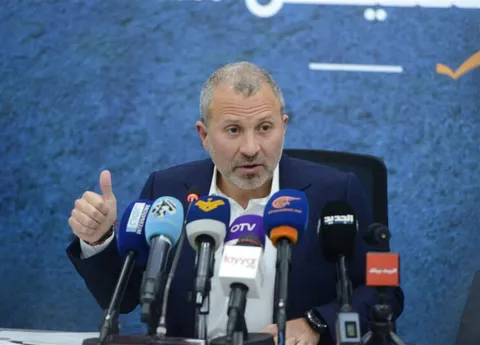 تأکید رئیس جریان آزاد میهنی لبنان بر تضمین خروج اسرائیل از جنوب این کشور