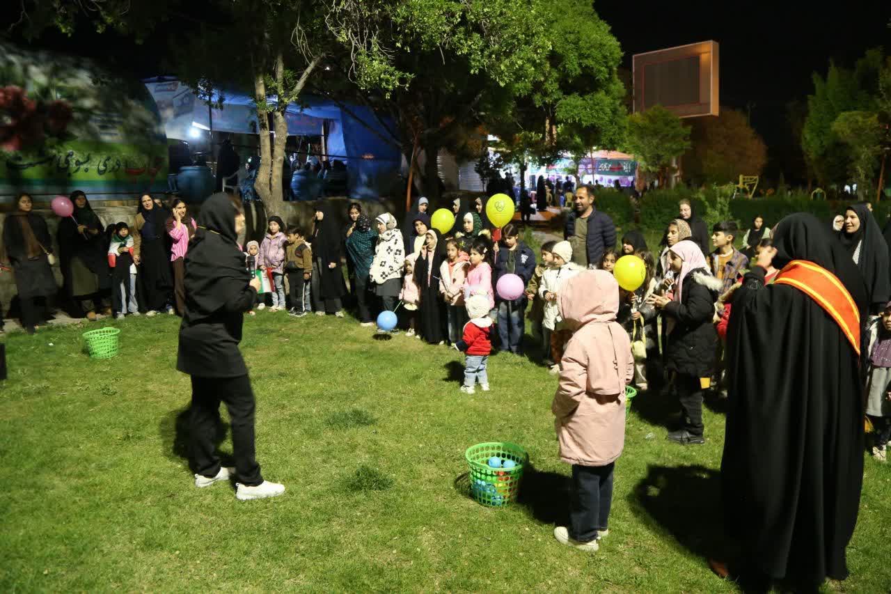 برگزاری مسابقات متنوع ورزشی در روز دختر در آبیک