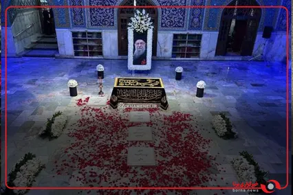 تشرف زائران عزادار به رواق دارالذکر برای زیارت مزار مطهر رهبر شهید