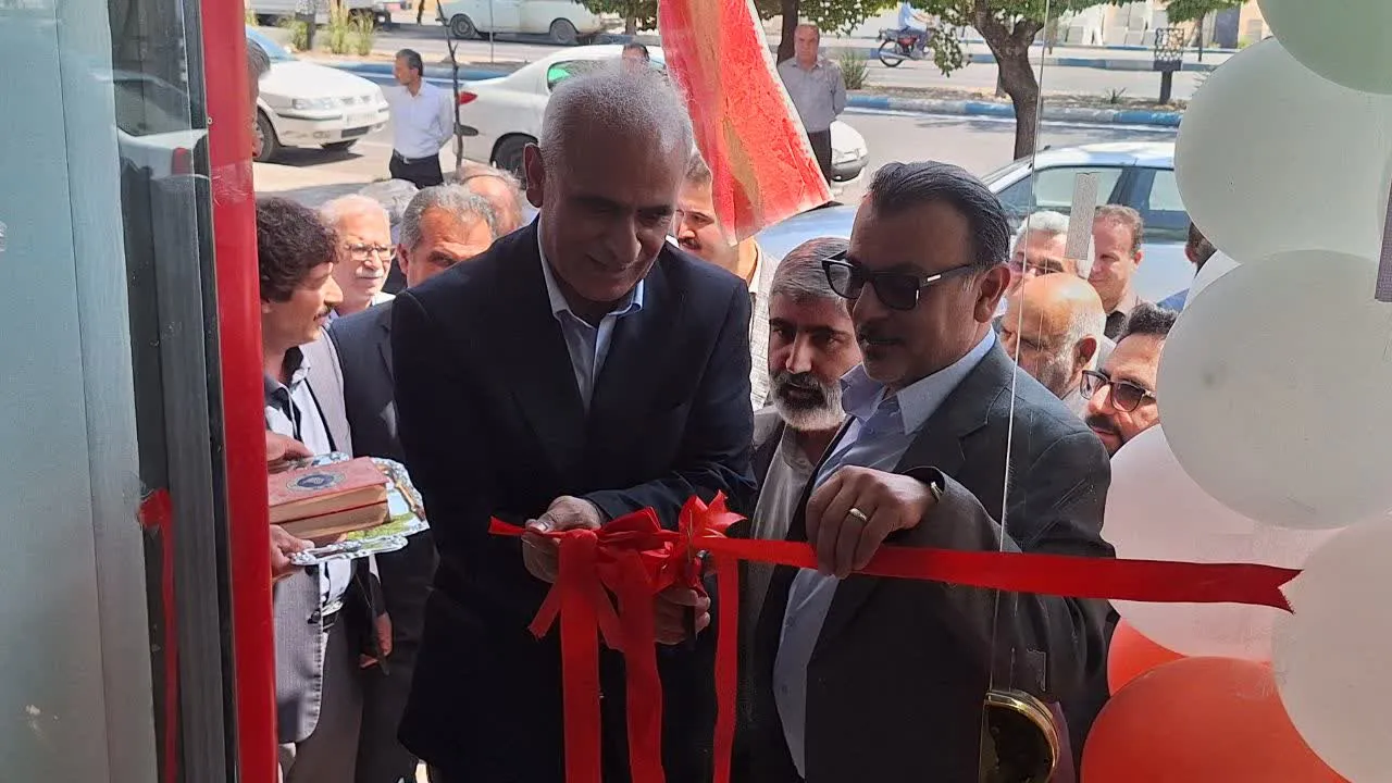 داروخانه گیاه پزشکی تاکستان افتتاح شد