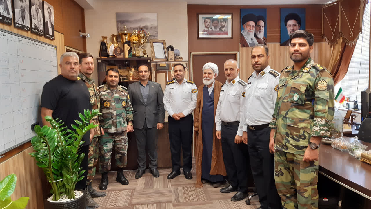 دیدار فرمانده تیپ ۱۱۶ مکانیزه هجومی شهید صفوی و رئیس پلیس راه استان با مدیرکل ورزش و جوانان قزوین