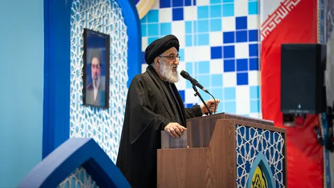 امام جمعه کرج: ایران تنگه مرصاد جهان اسلام است